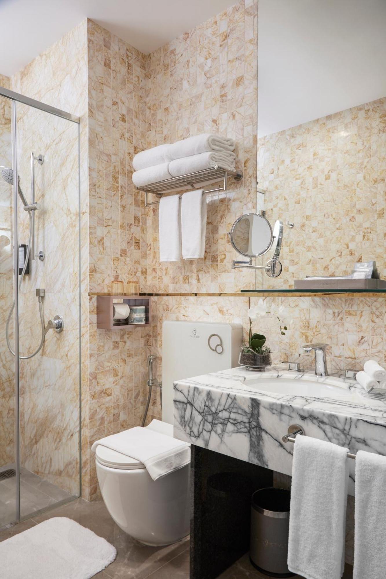 קואלה לומפור The Face Style Hotel מראה חיצוני תמונה Bathroom